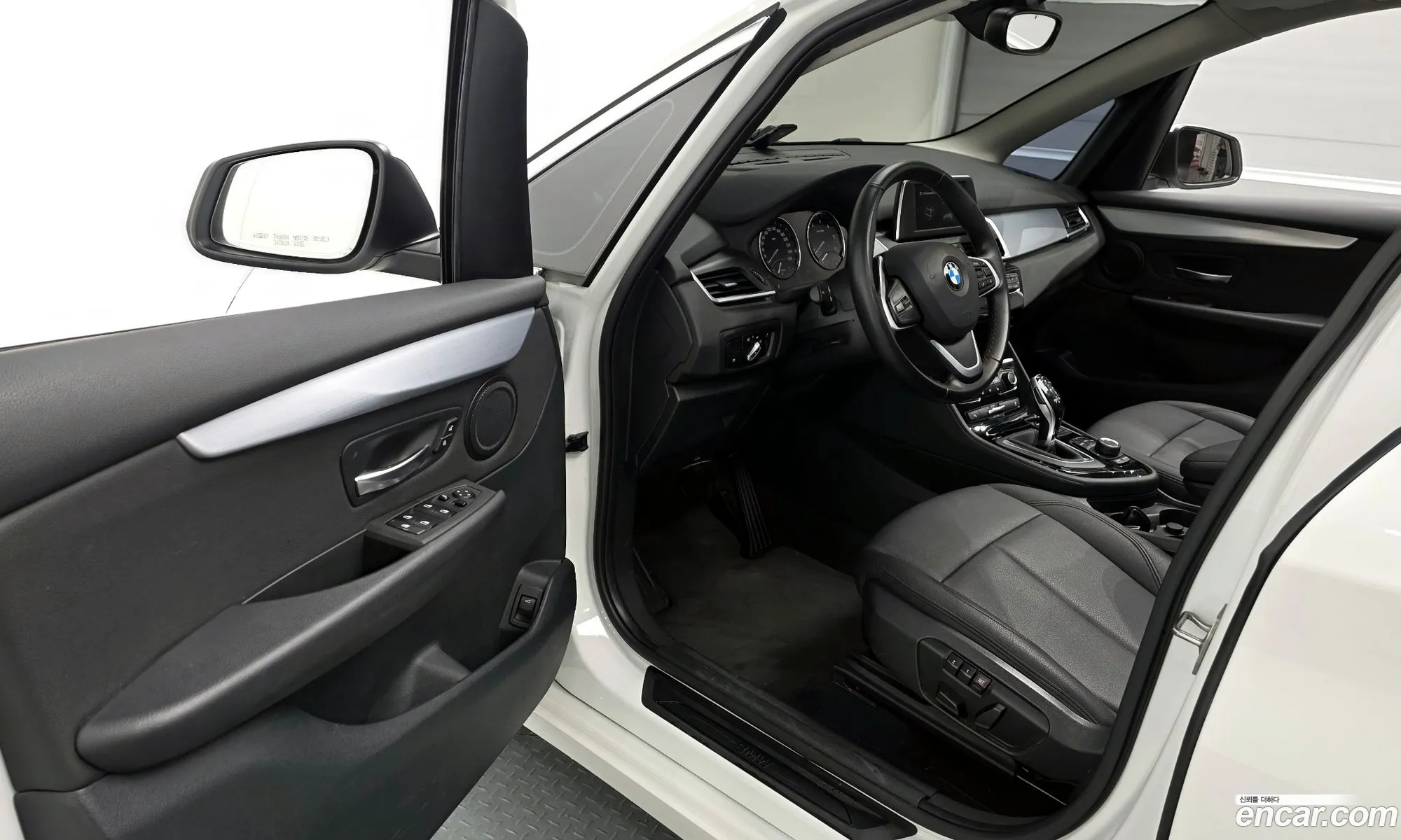 BMW 2 Series Active Tourer 2019 — 10