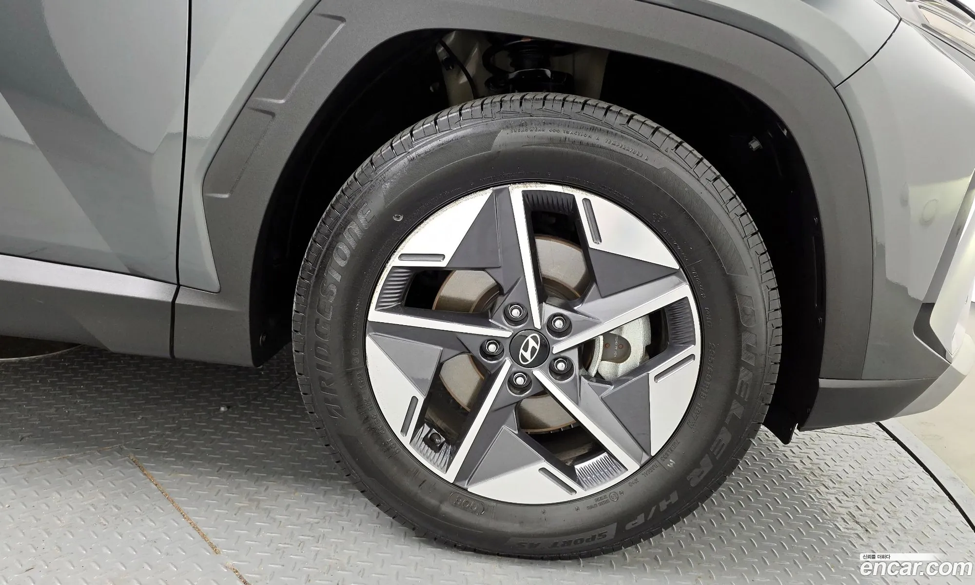 Hyundai Tucson 2024 — 32