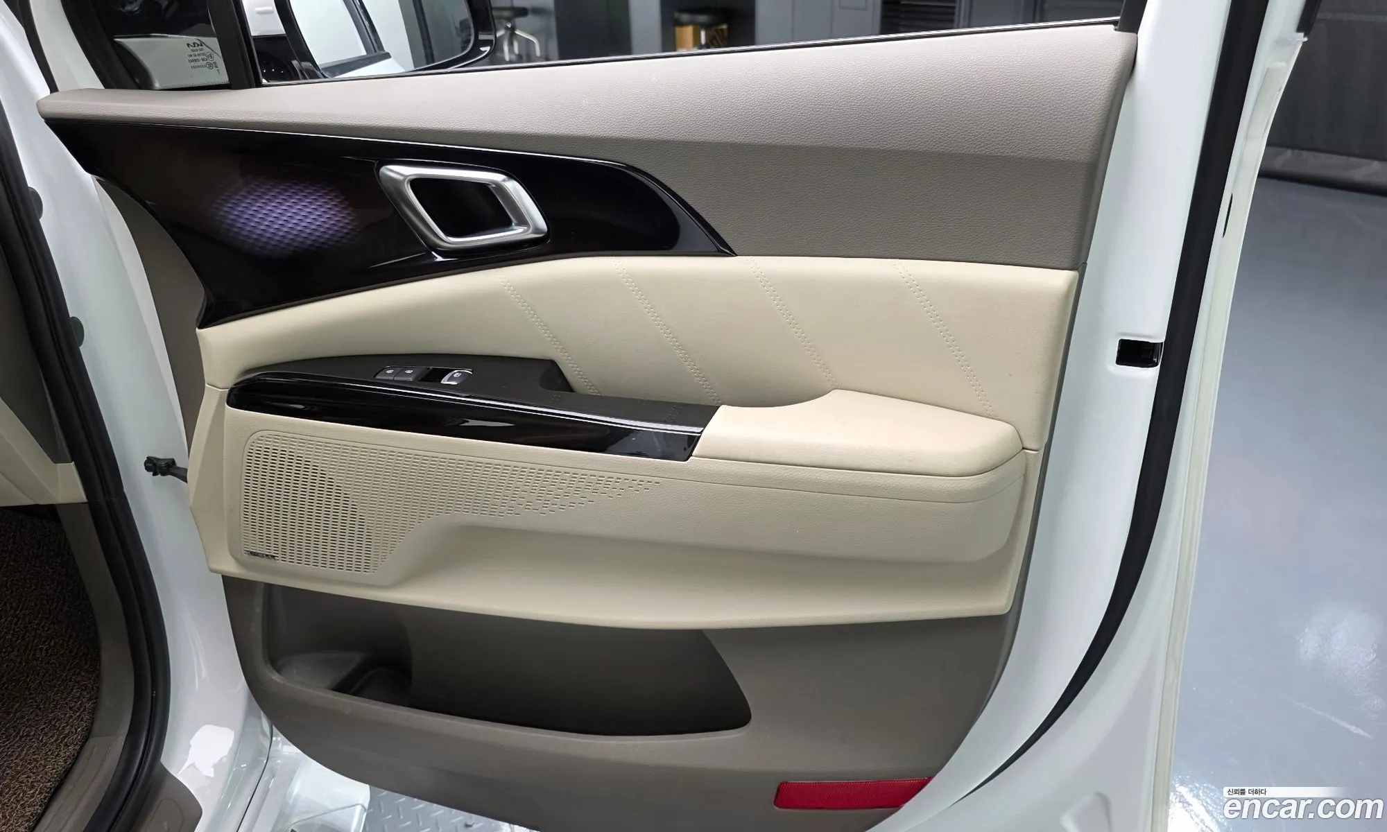 Kia Carnival 2023 — 21