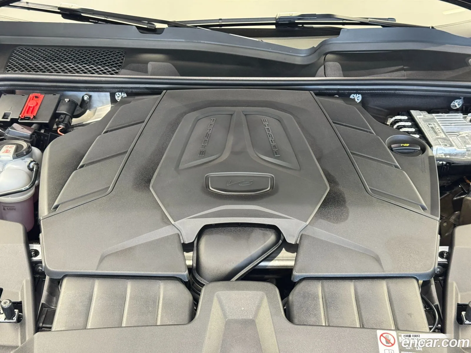 Porsche Cayenne 2025 — 4