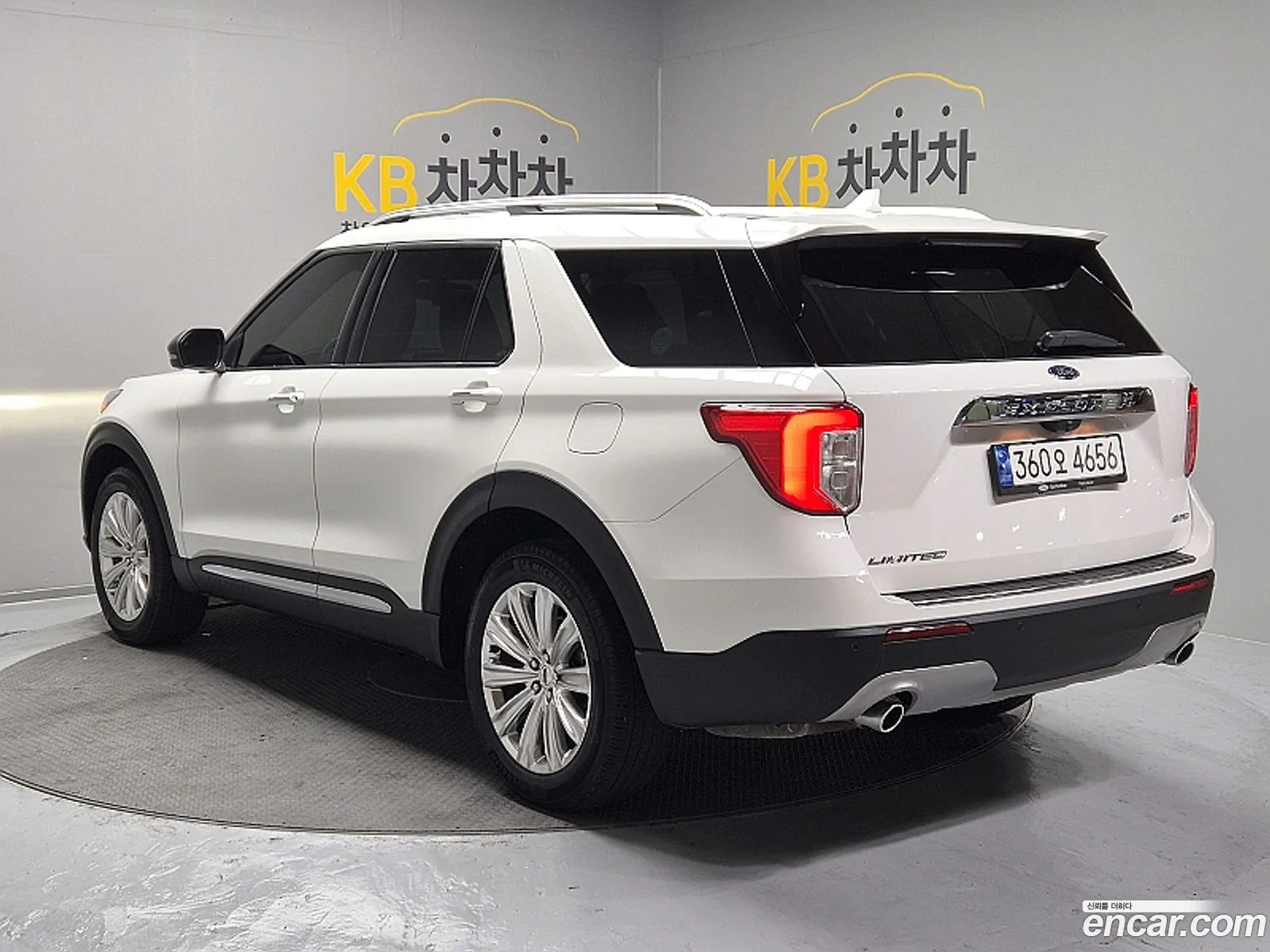 Ford Explorer 6th Gen 2022 — 14