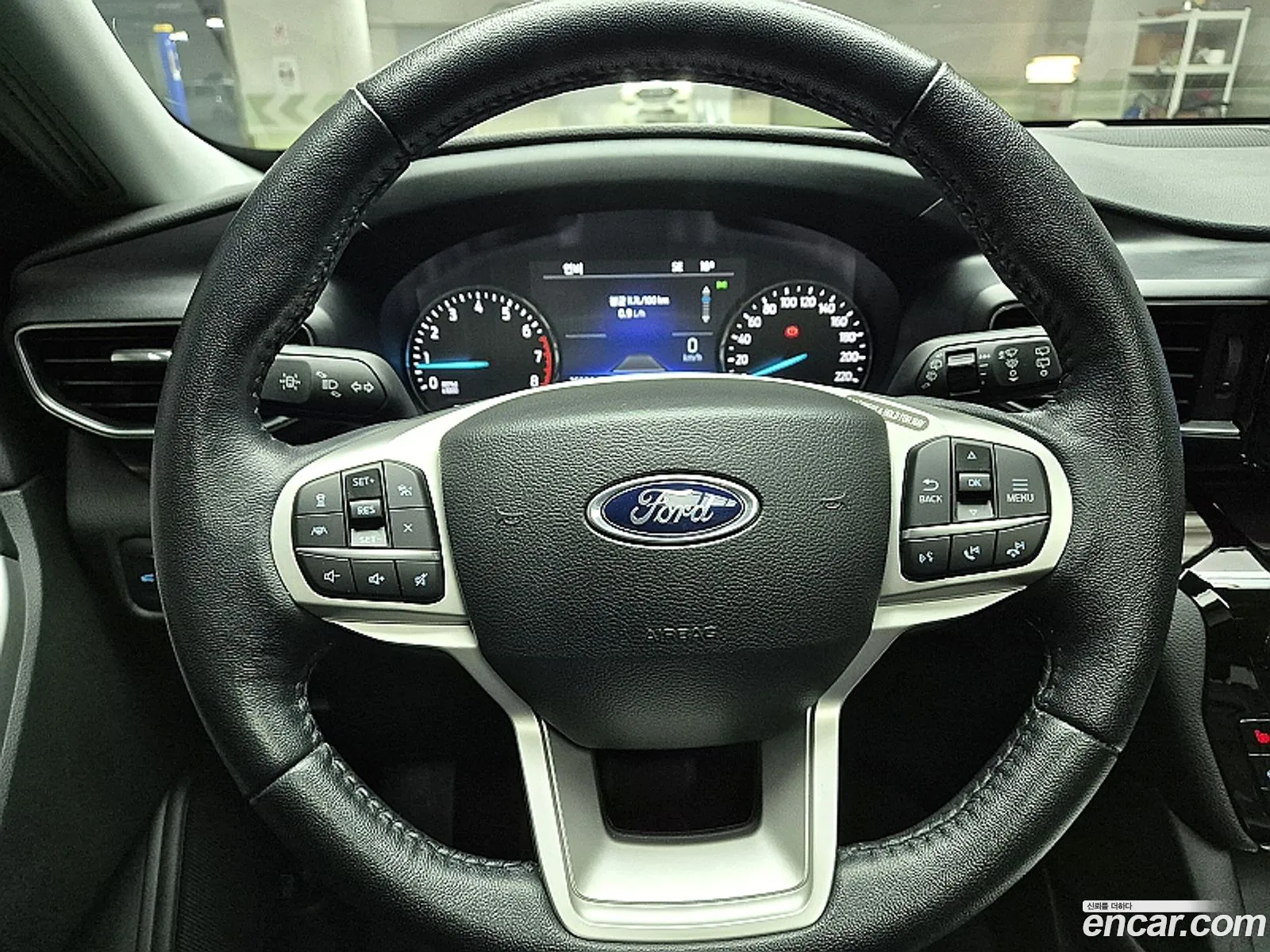Ford Explorer 6th Gen 2022 — 16