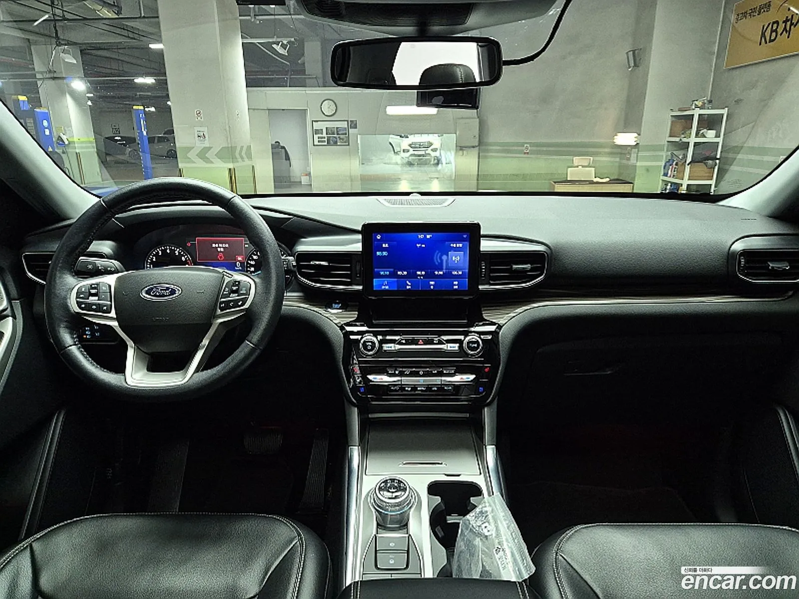 Ford Explorer 6th Gen 2022 — 7
