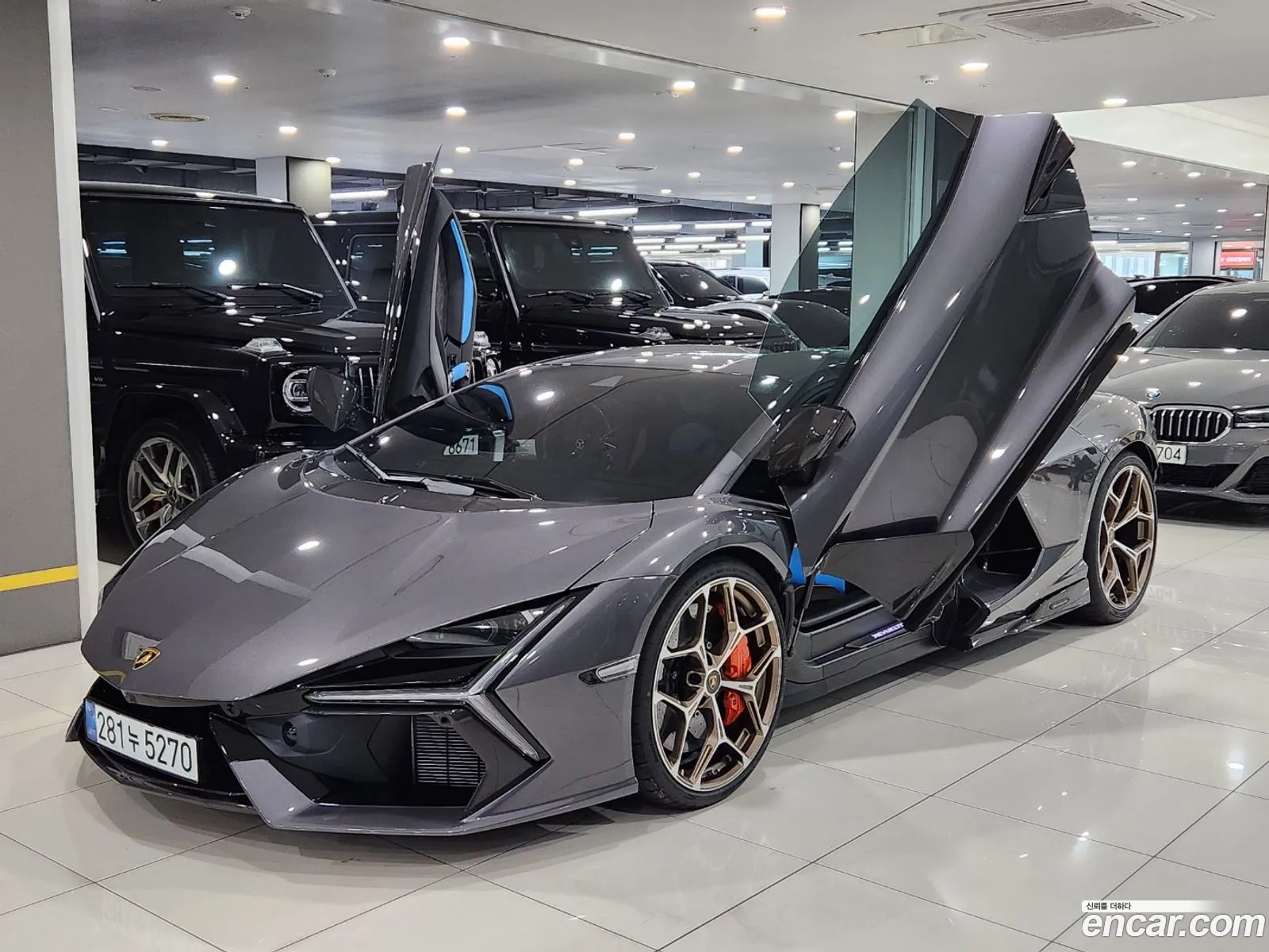 Lamborghini Revuelto 2025 — 15