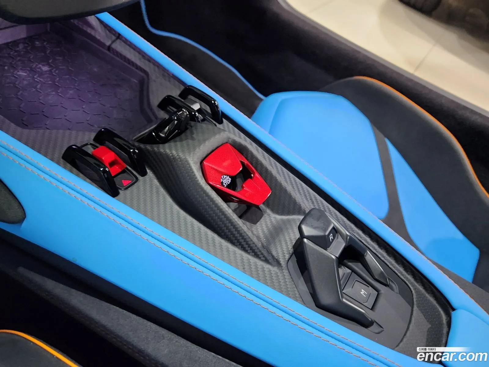 Lamborghini Revuelto 2025 — 17