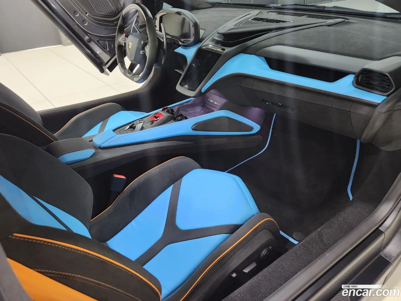 Lamborghini Revuelto 2025 — 6