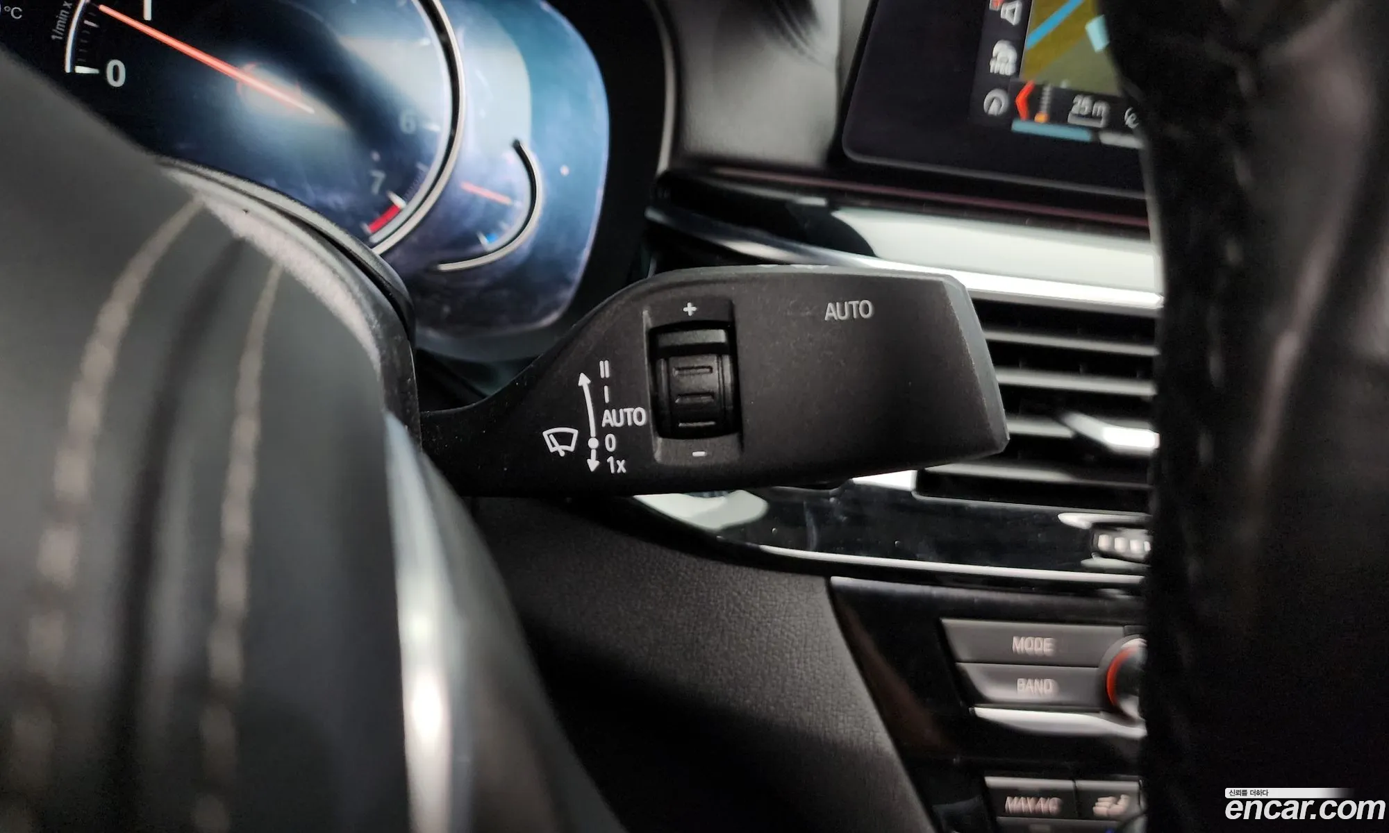 BMW 5 Series 2018 WBAJK7109JBP71906 — 18