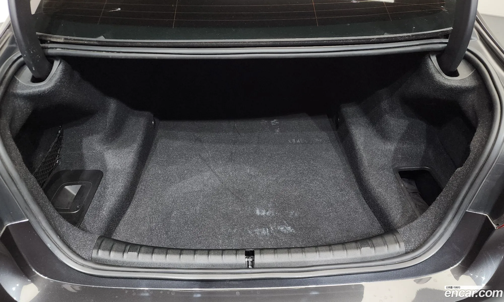 BMW 5 Series 2018 WBAJK7109JBP71906 — 29