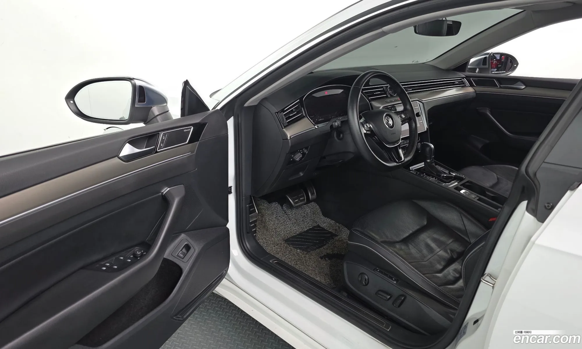 Volkswagen Arteon 2019 — 32