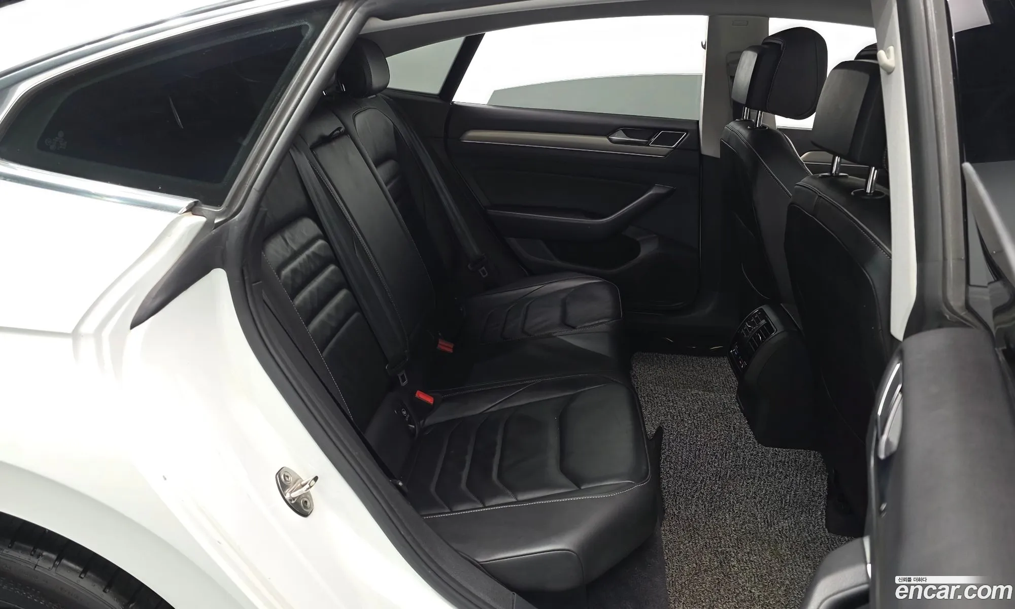 Volkswagen Arteon 2019 — 25