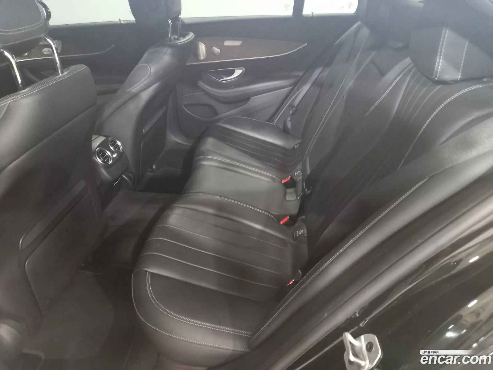 Mercedes-Benz E-Class W213 2019 — 19