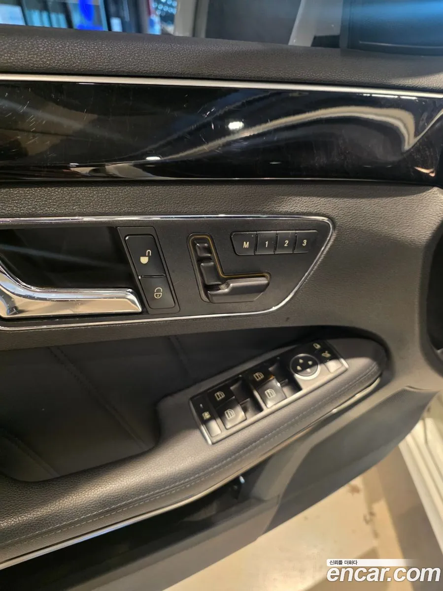 Mercedes-Benz E-Class W212 2011 — 15