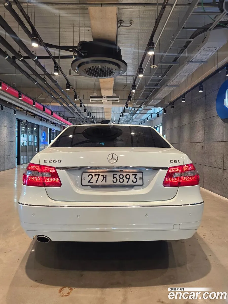 Mercedes-Benz E-Class W212 2011 — 5