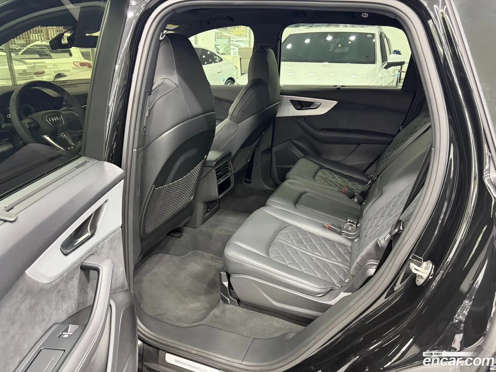 Audi Q7 2025 — 6