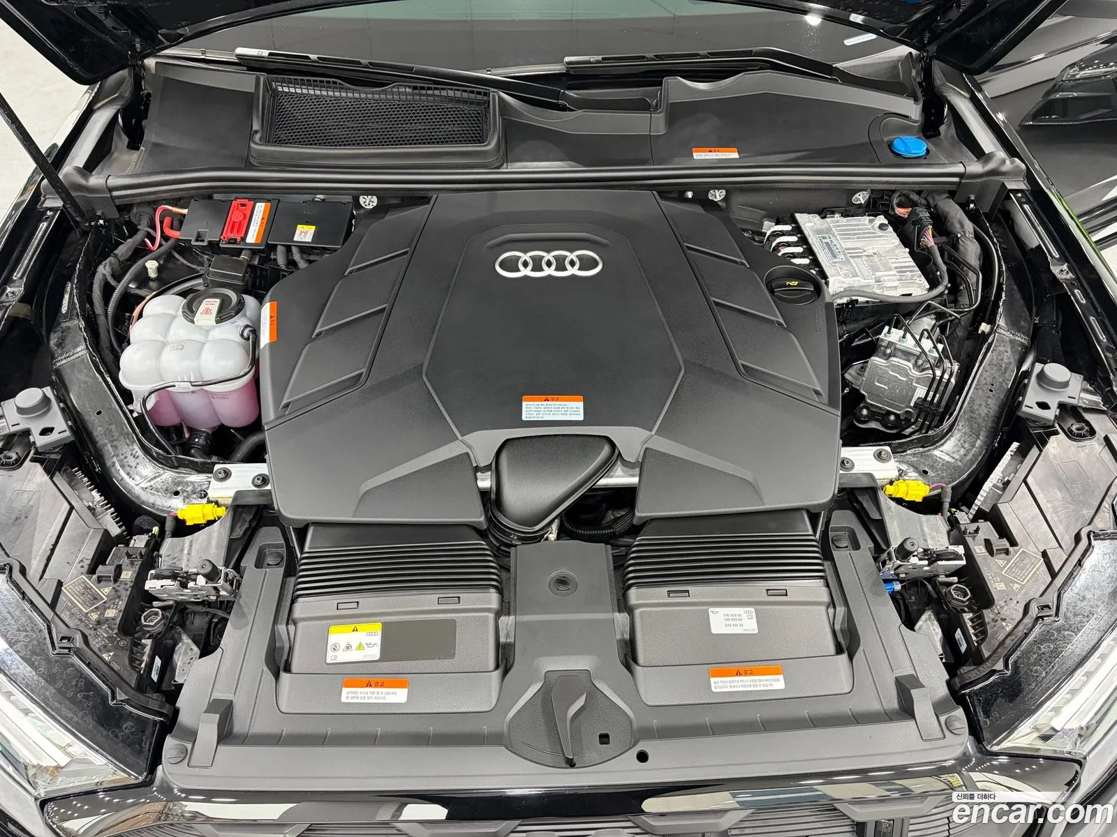 Audi Q7 2025 — 12