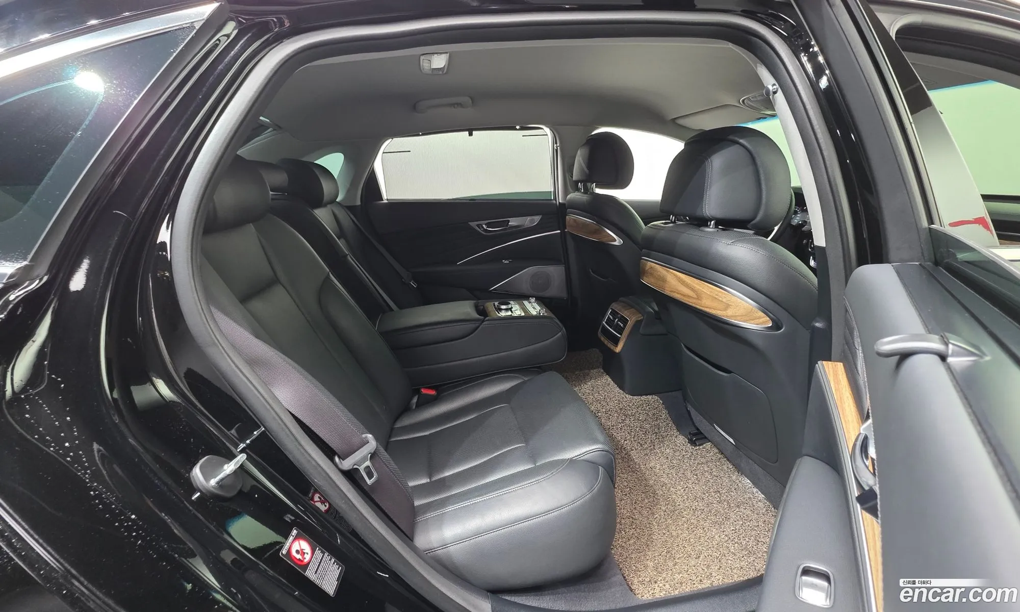 Kia K9 2023 — 19
