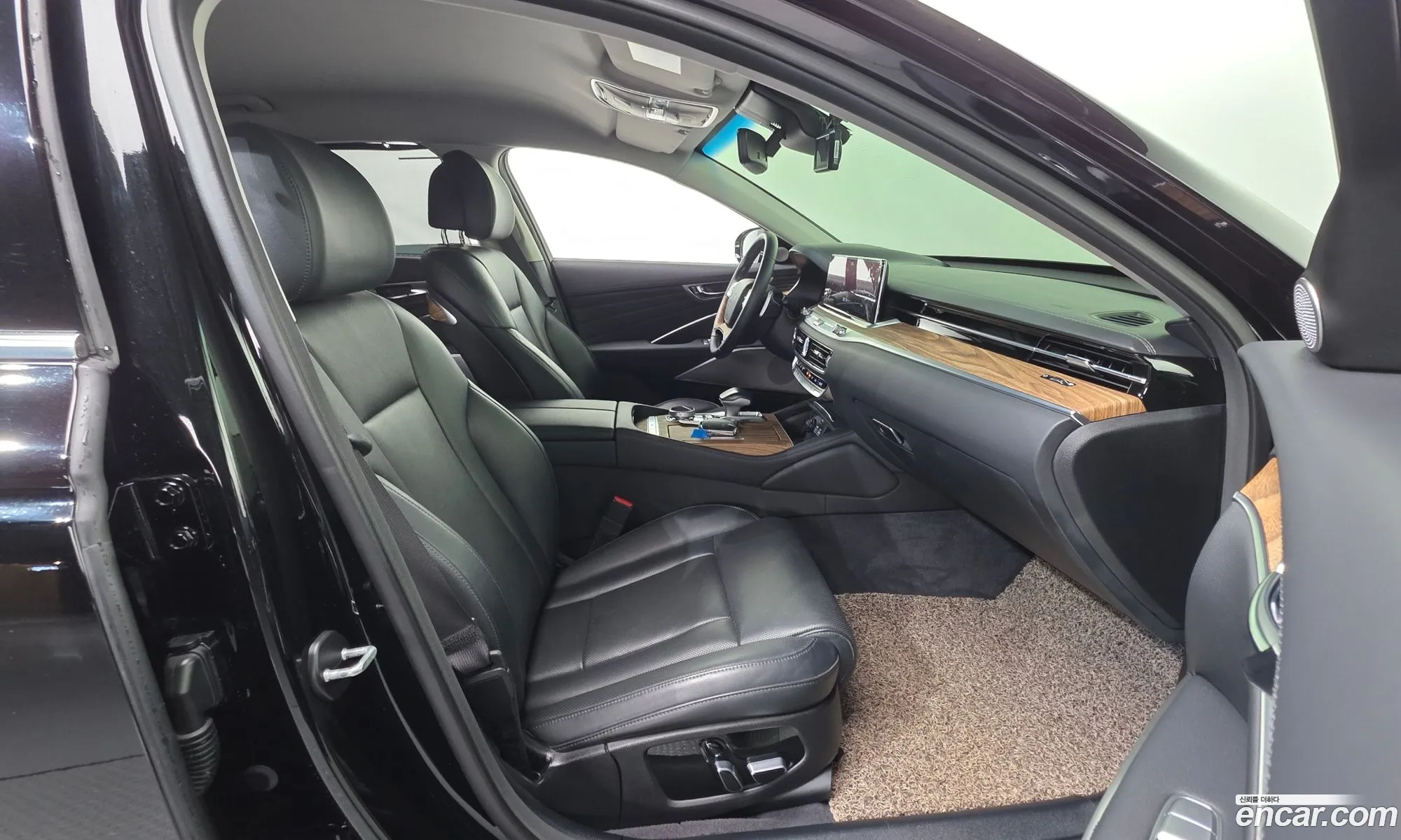Kia K9 2023 — 15