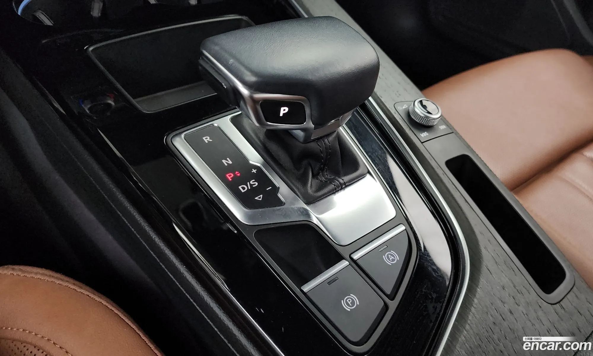 Audi A4 2023 — 12