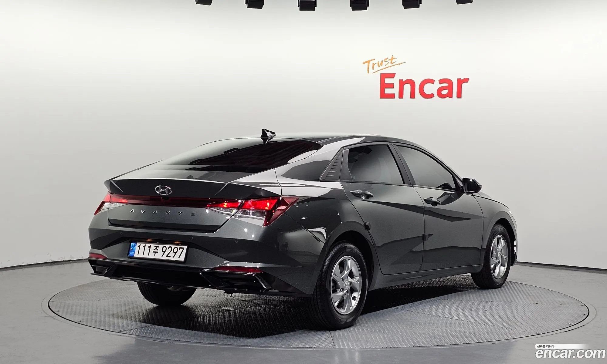 Hyundai Elantra 2022 — 11