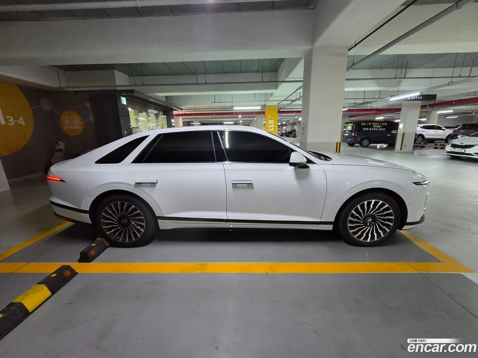 Hyundai Grandeur Hybrid 2026 — 10