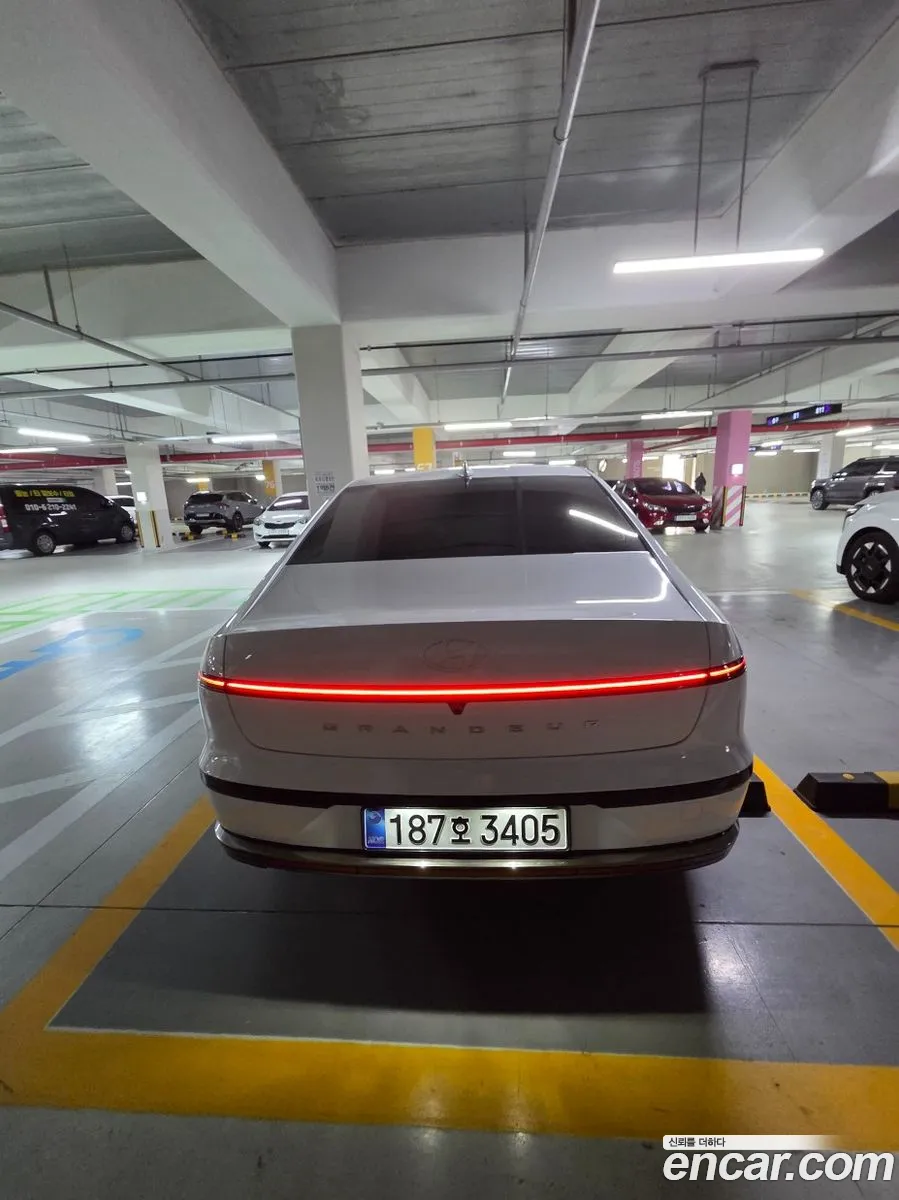 Hyundai Grandeur Hybrid 2026 — 15