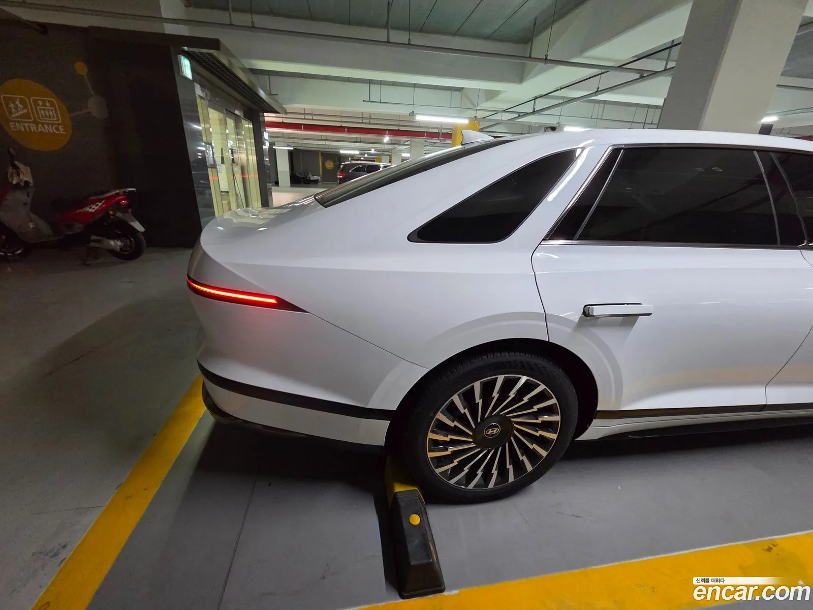 Hyundai Grandeur Hybrid 2026 — 7