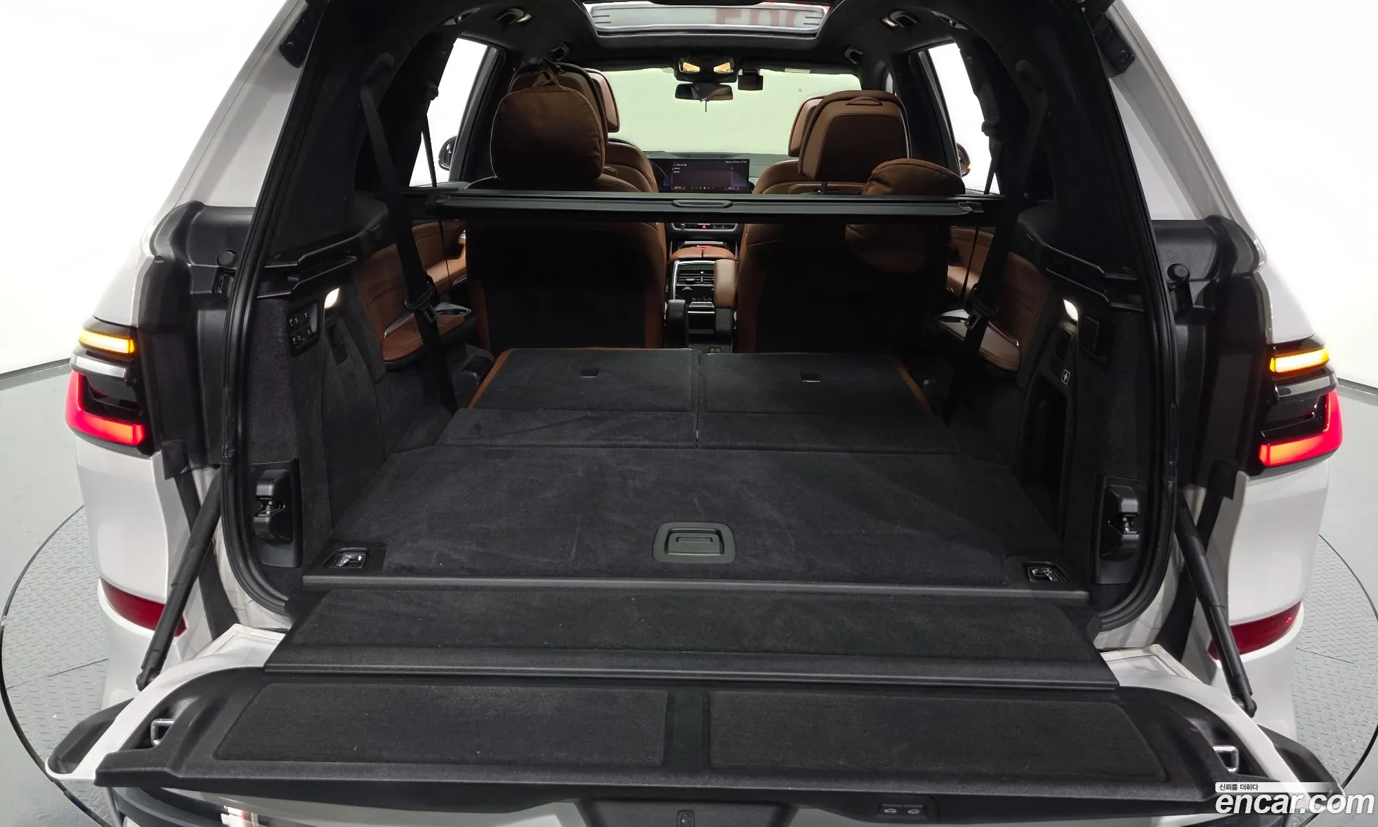 BMW X7 2024 WBA21EN00R9V18353 — 10