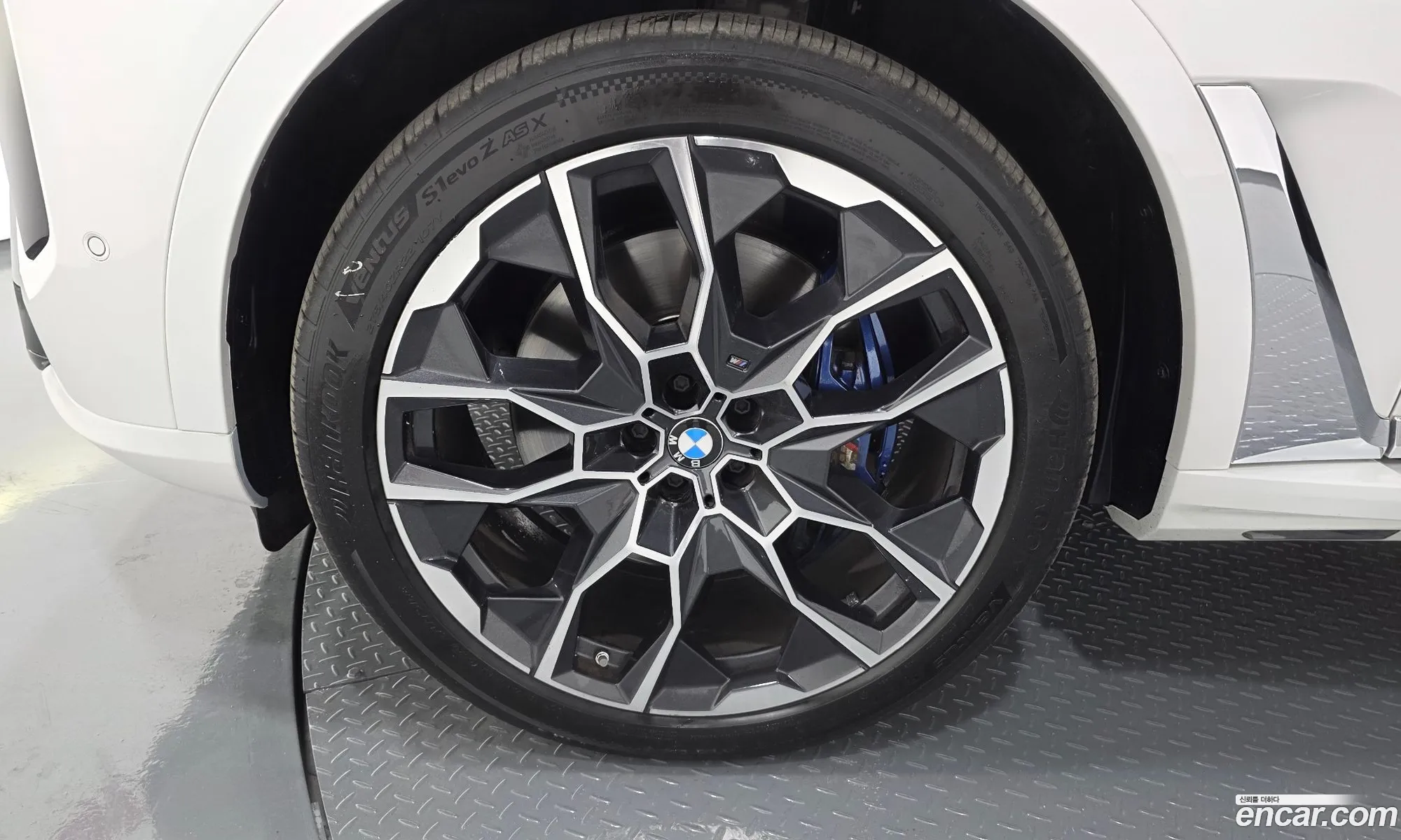 BMW X7 2024 WBA21EN00R9V18353 — 33