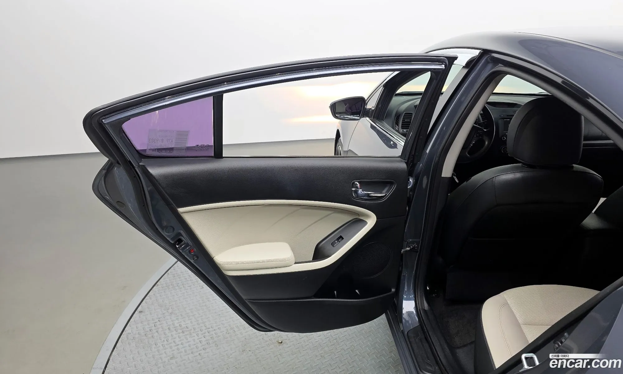 Kia K3 2012 — 4