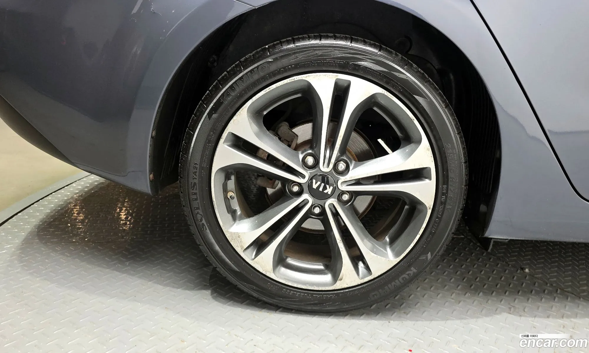 Kia K3 2012 — 10