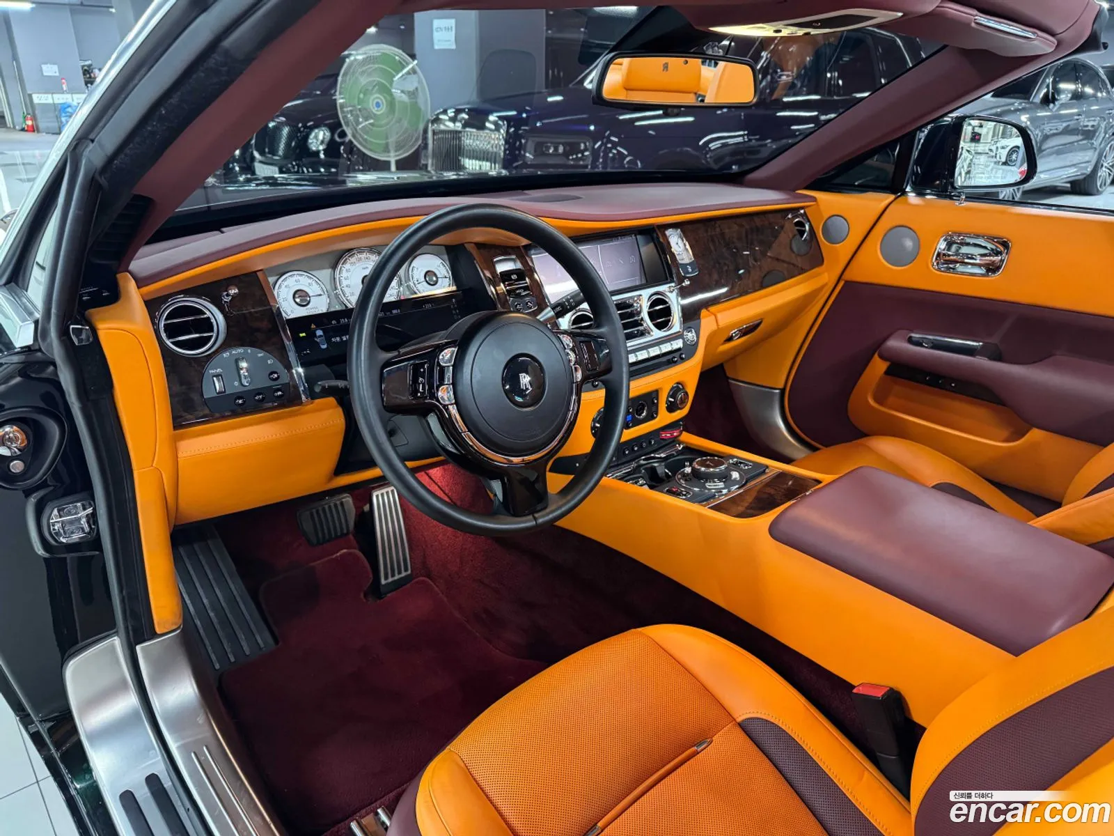 Rolls-Royce Dawn 2017 — 16