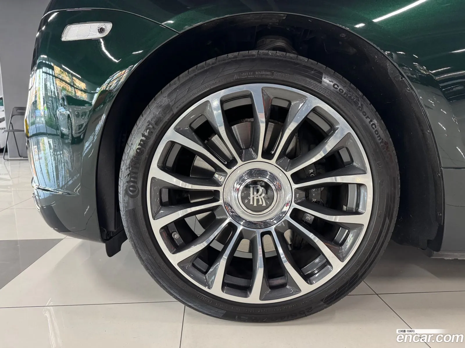 Rolls-Royce Dawn 2017 — 11
