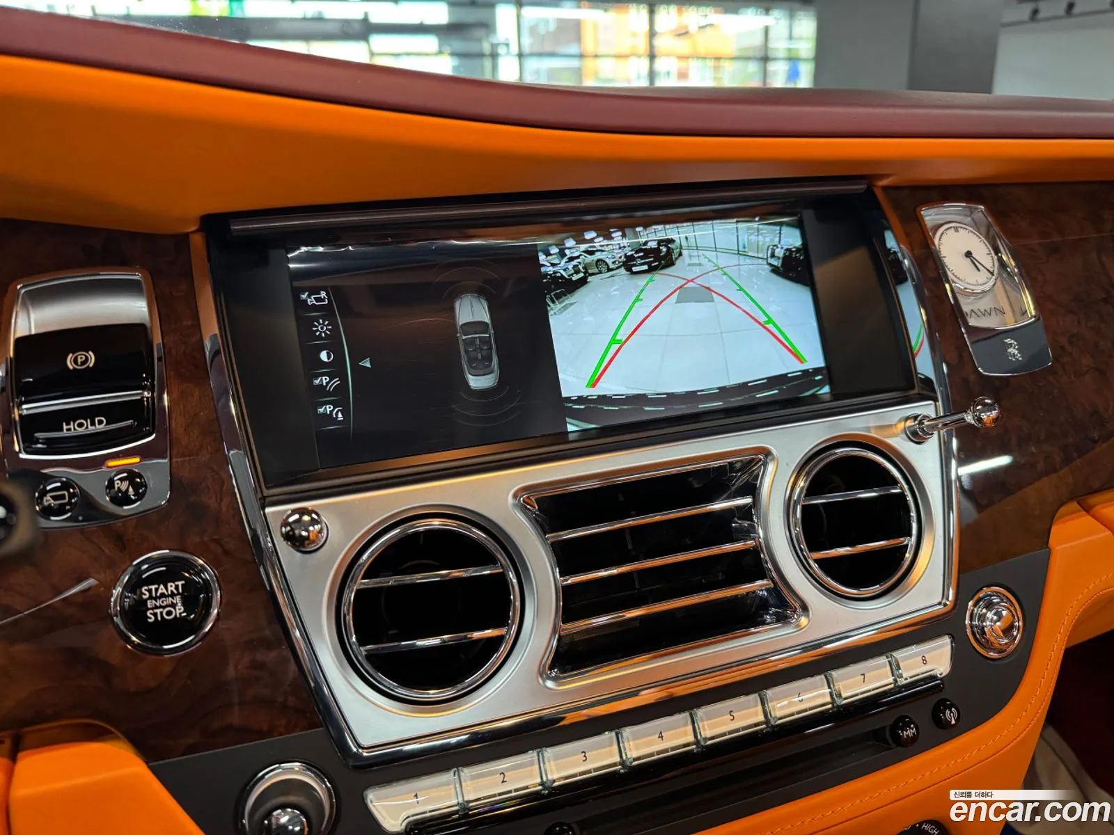 Rolls-Royce Dawn 2017 — 18