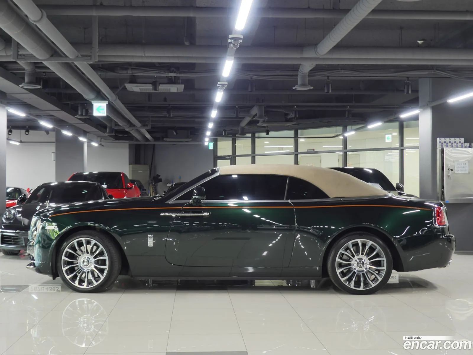 Rolls-Royce Dawn 2017 — 3