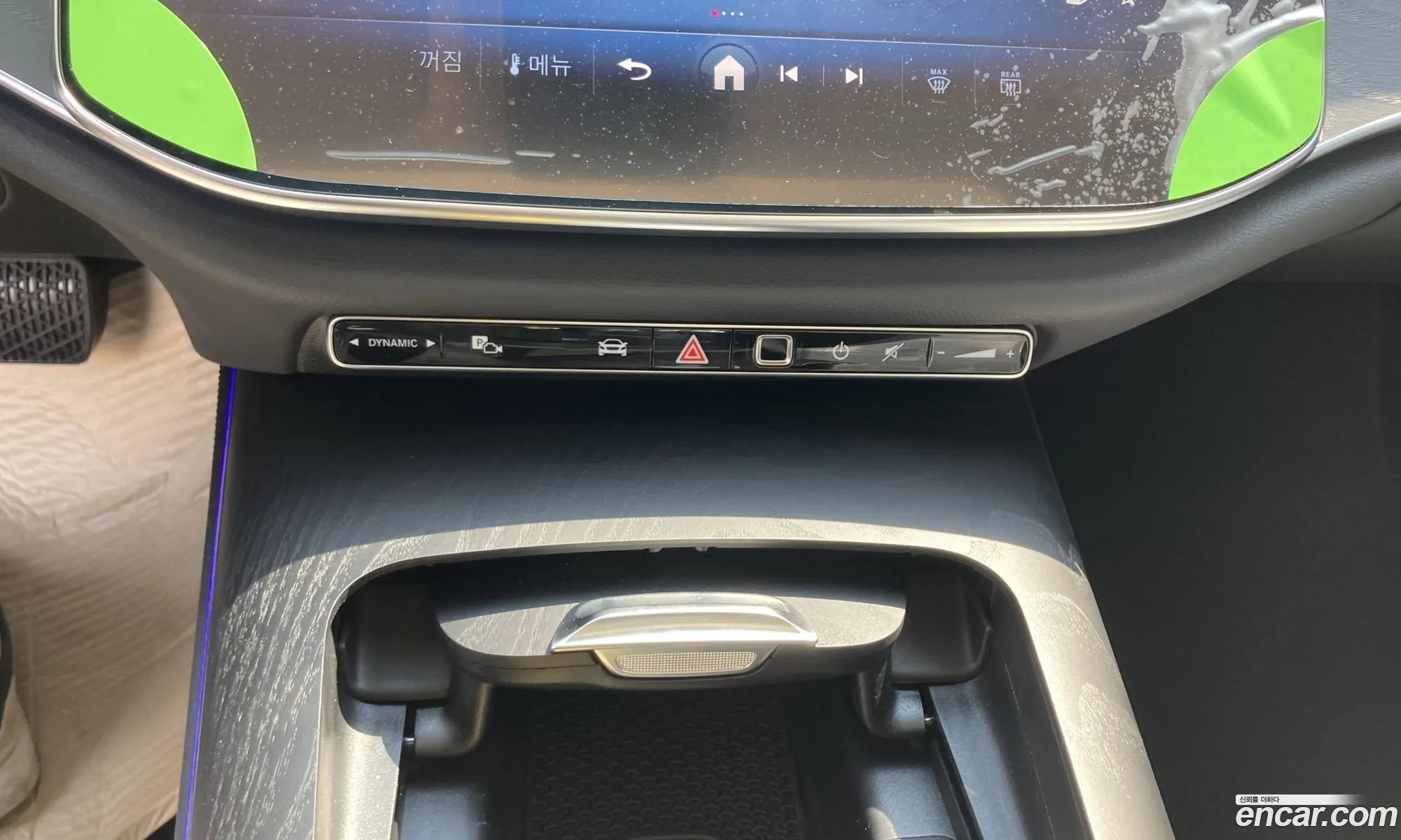 Mercedes-Benz E-Class W214 2026 — 14