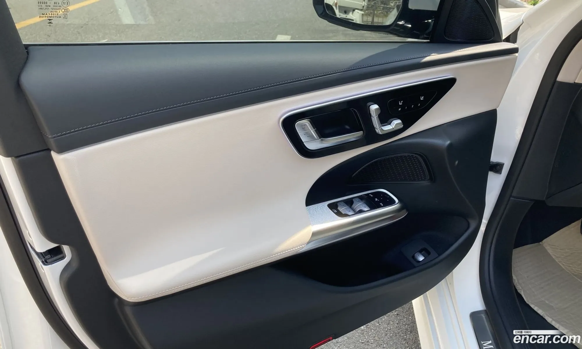 Mercedes-Benz E-Class W214 2026 — 13