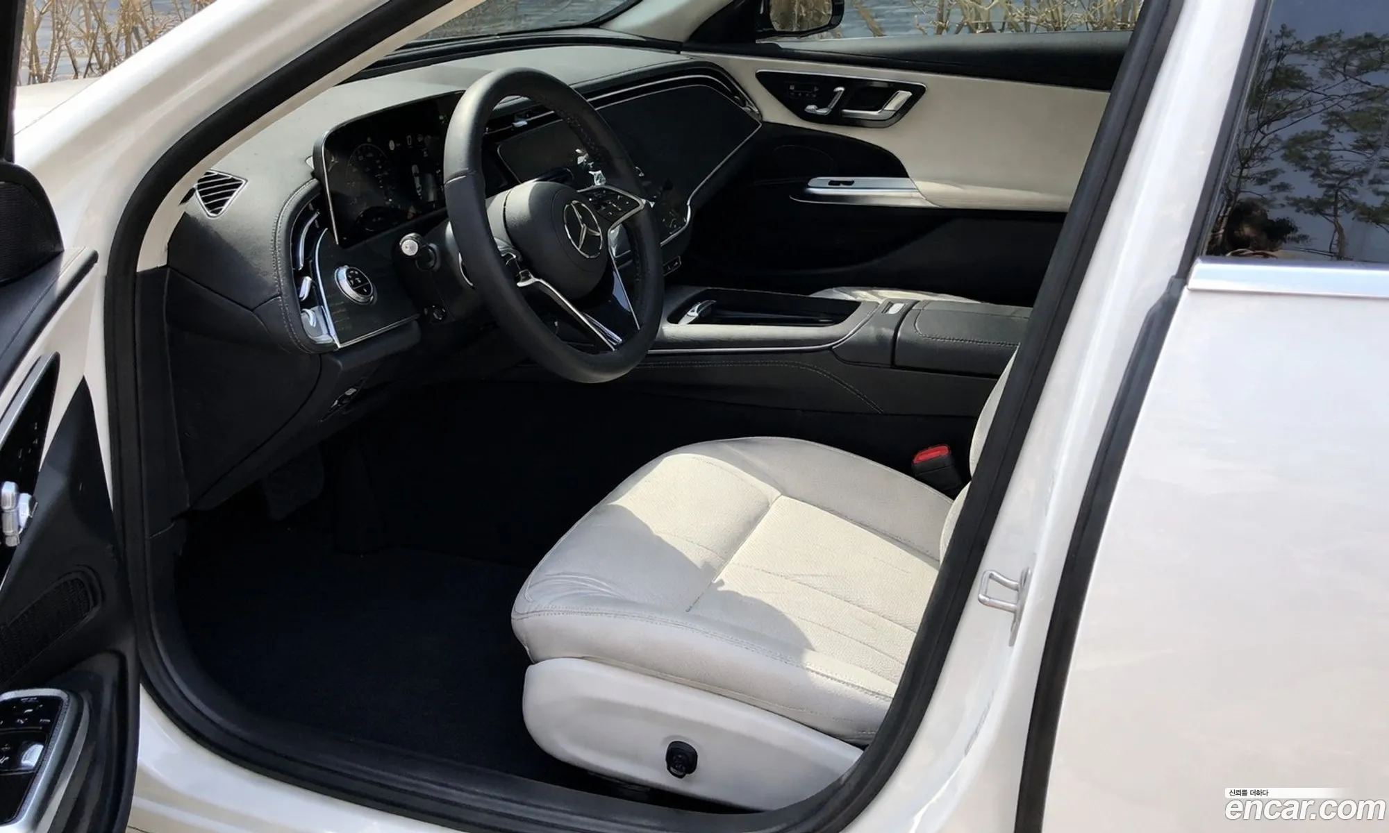 Mercedes-Benz E-Class W214 2026 — 5