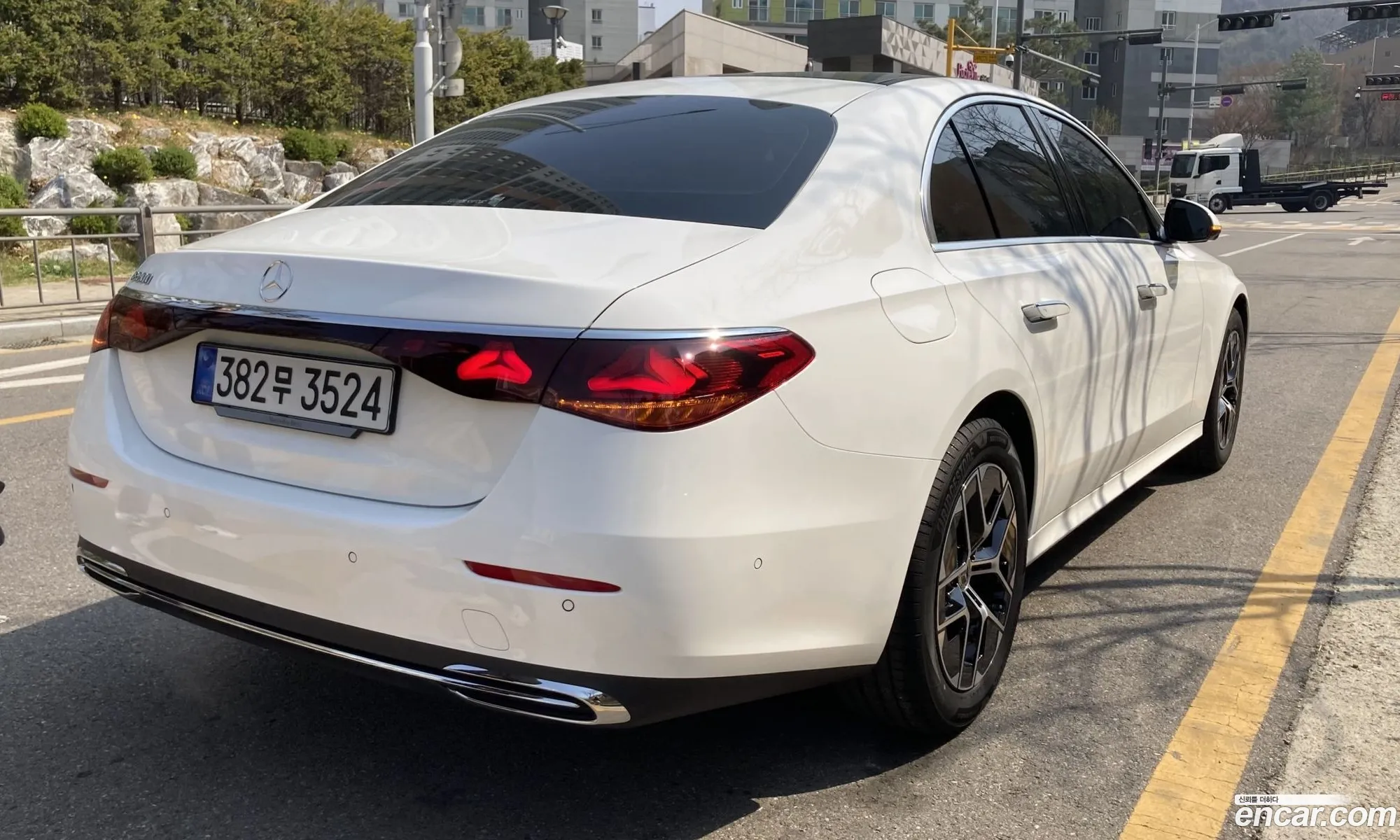 Mercedes-Benz E-Class W214 2026 — 7