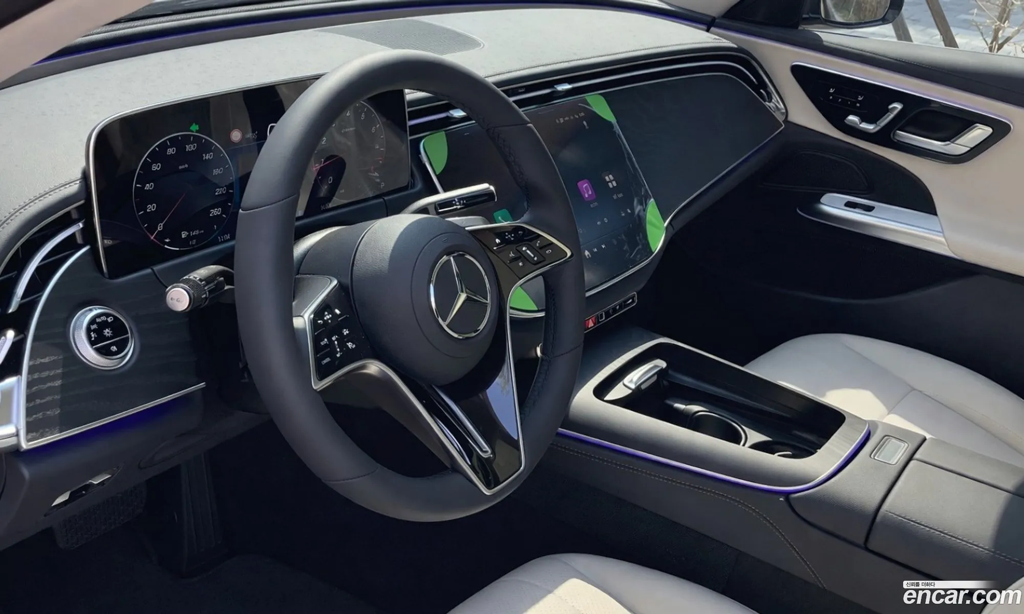 Mercedes-Benz E-Class W214 2026 — 15