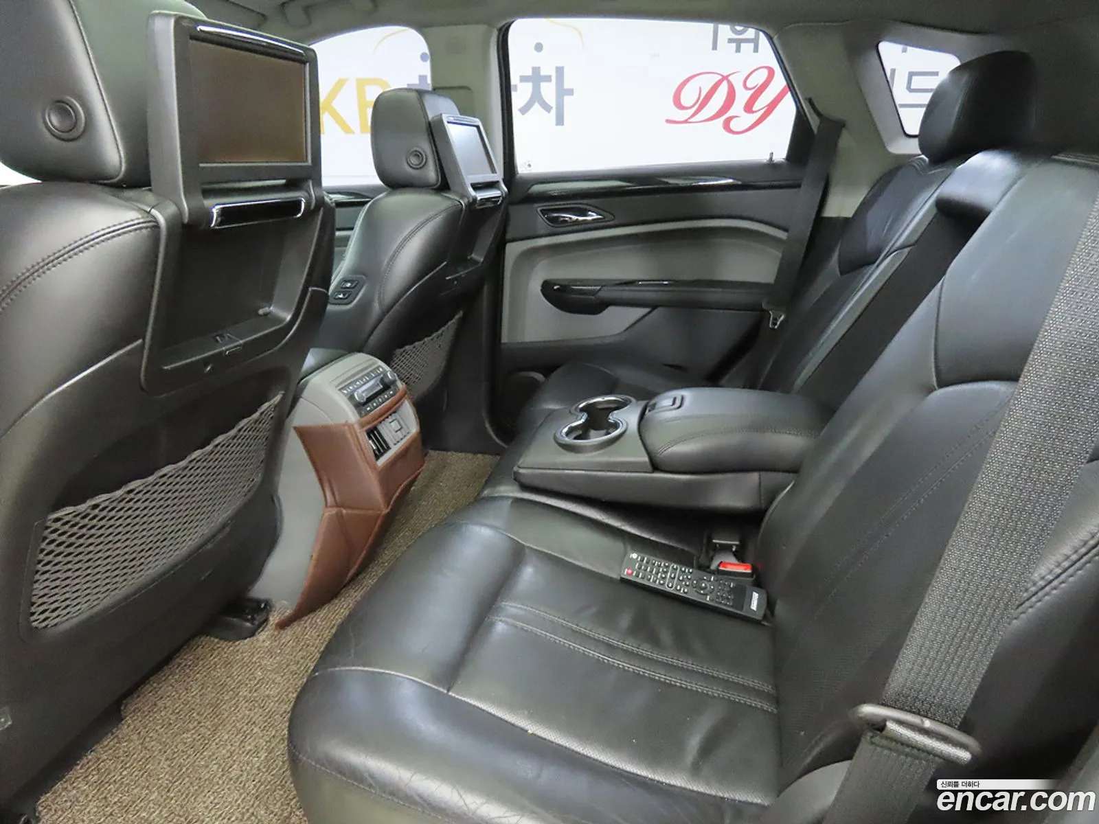 Cadillac SRX 2011 — 6