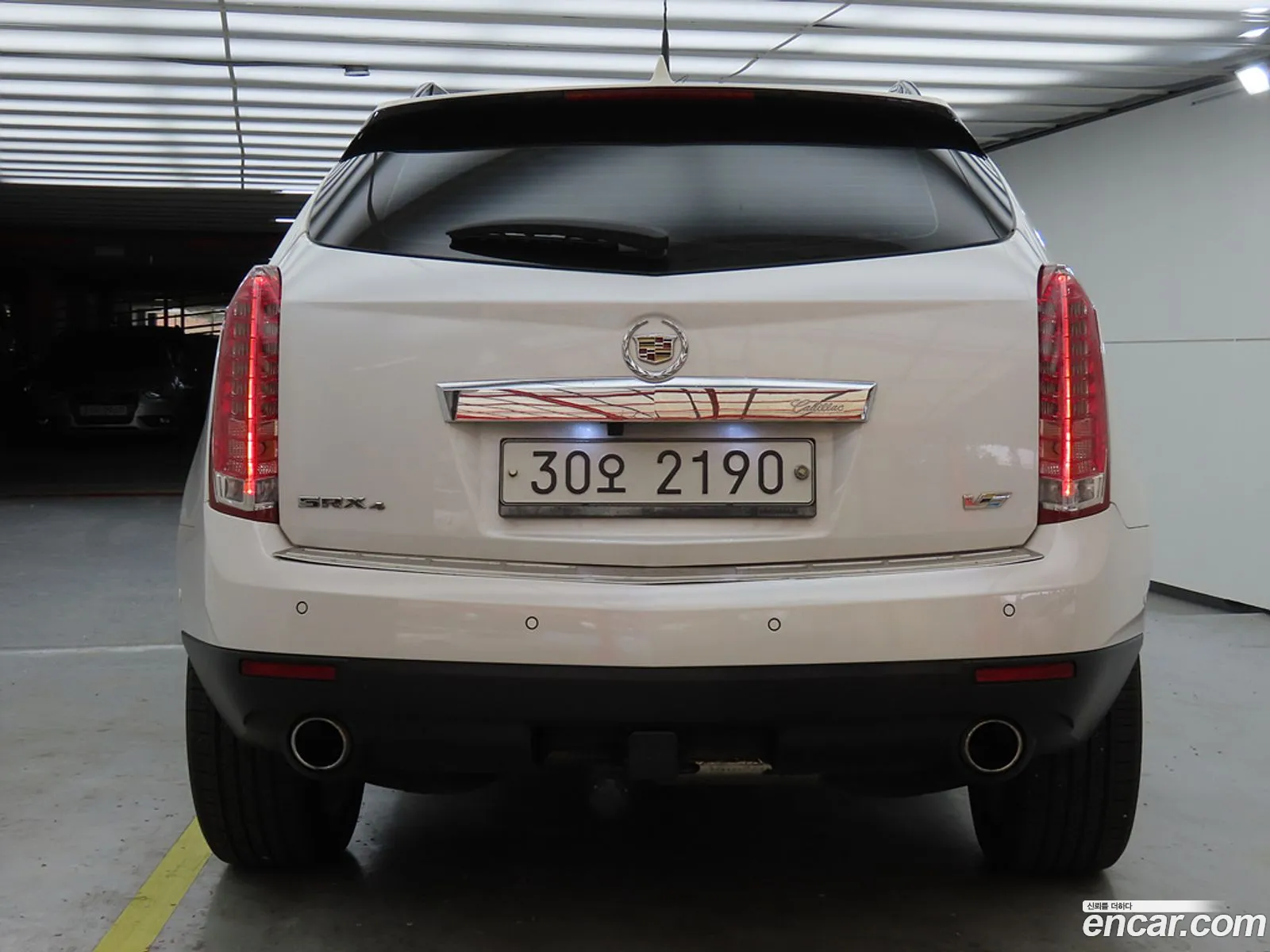 Cadillac SRX 2011 — 2