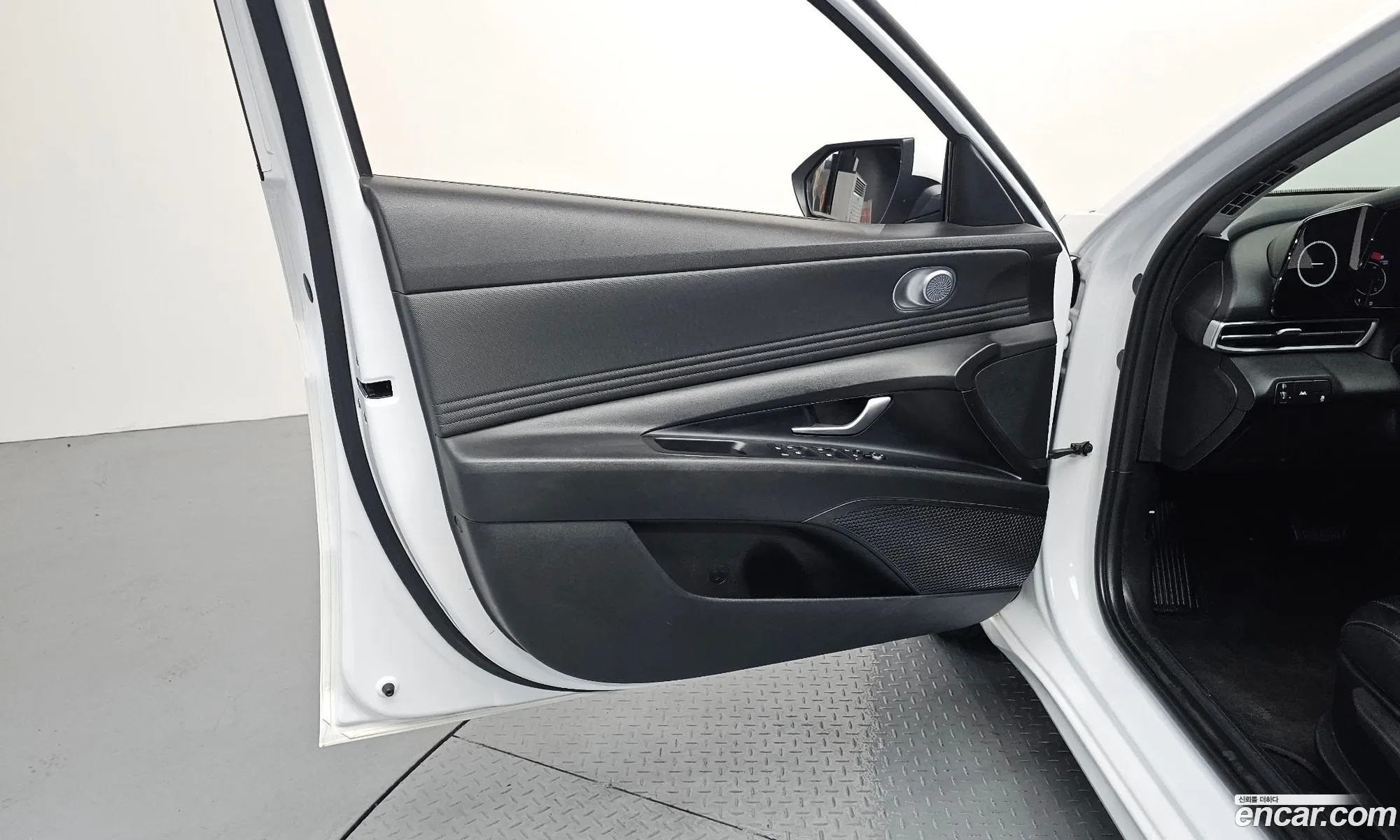 Hyundai Elantra 2021 — 11