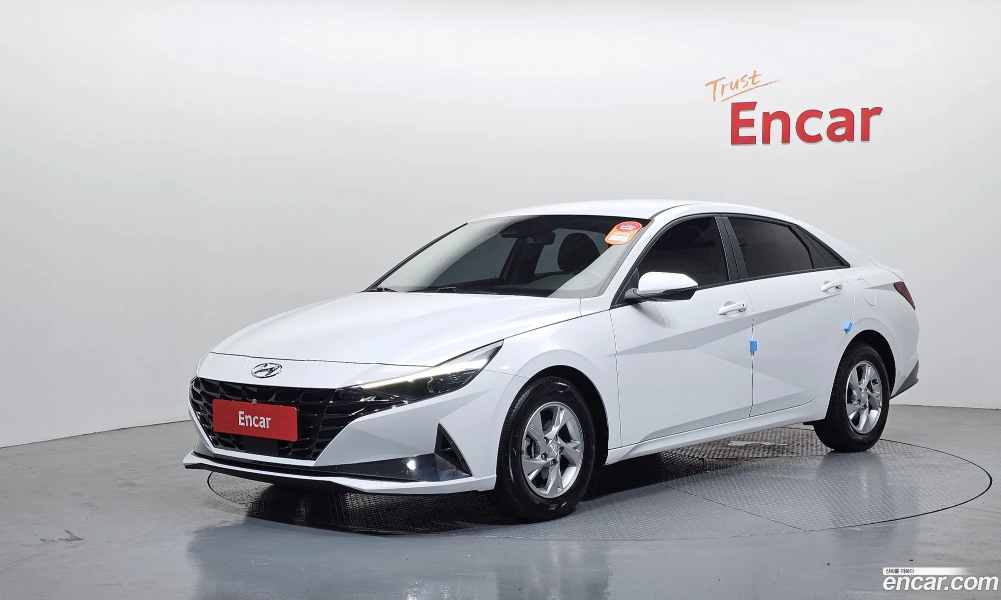 Hyundai Elantra 2021 — 32