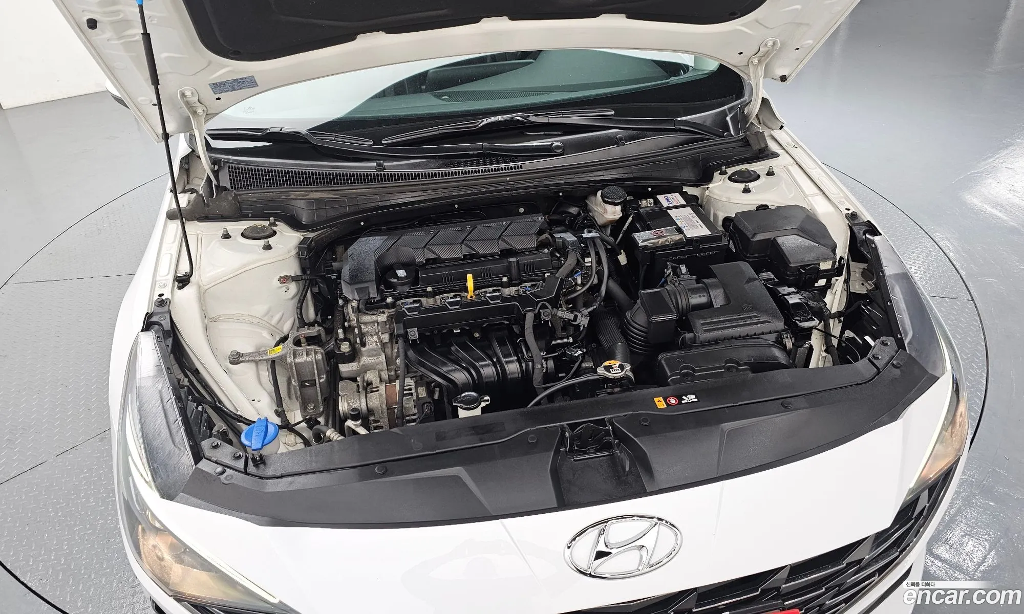 Hyundai Elantra 2021 — 14