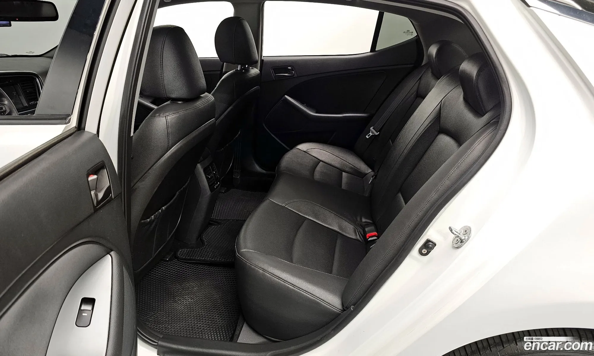 Kia K5 2013 — 2