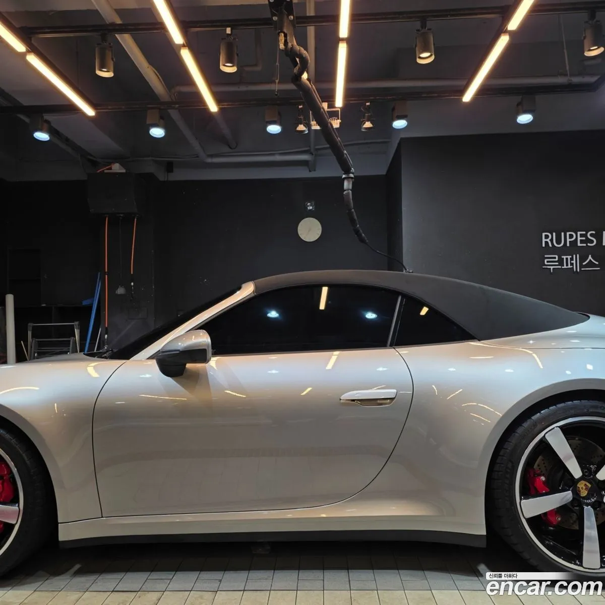 Porsche 911 2024 — 2