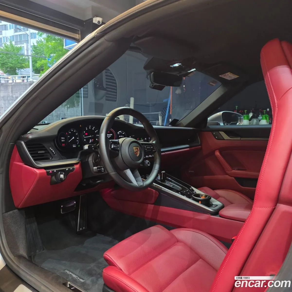 Porsche 911 2024 — 16