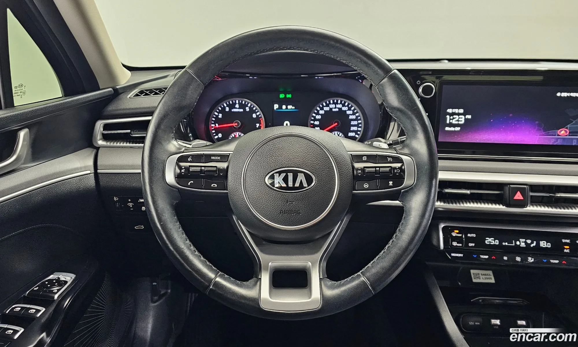 Kia K5 2021 — 11