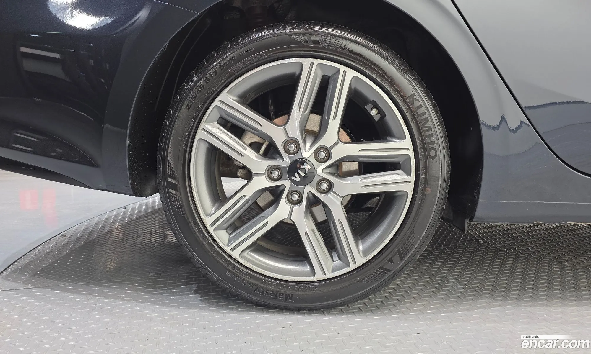 Kia K3 2019 — 16