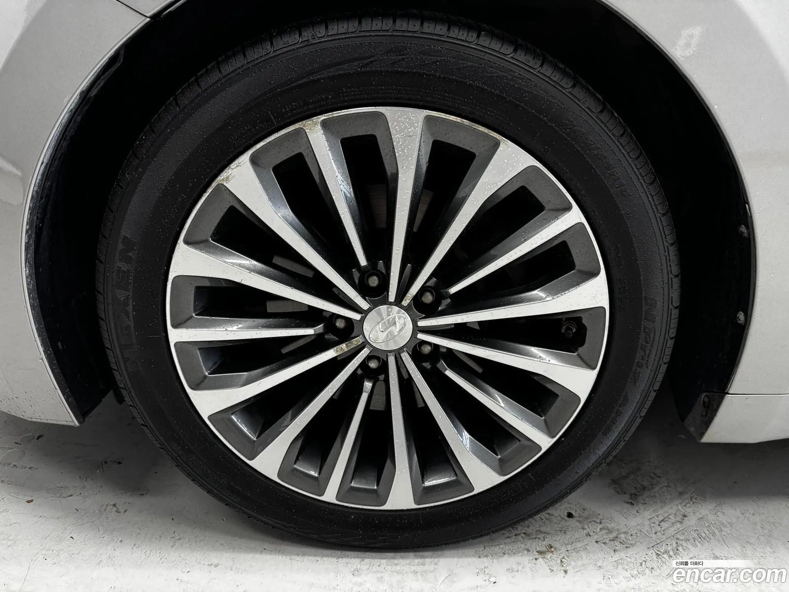Hyundai Grandeur HG 2014 — 14